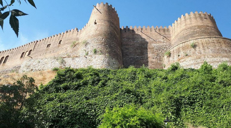 Simakan Castle, Iran